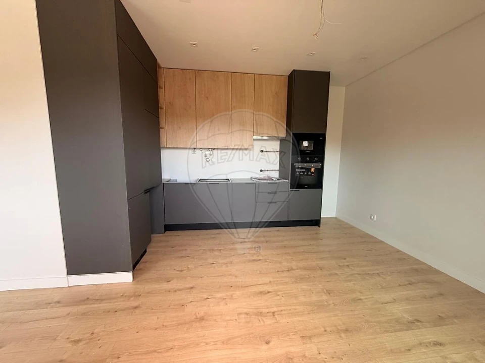 Apartamento T2 para Arrendamento em Sesimbra (Castelo) Foto 4