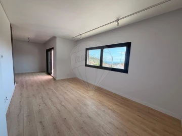 Apartamento T2 para Arrendamento em Sesimbra (Castelo)