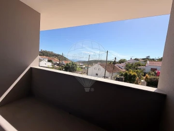 Apartamento T2 para Arrendamento em Sesimbra (Castelo)