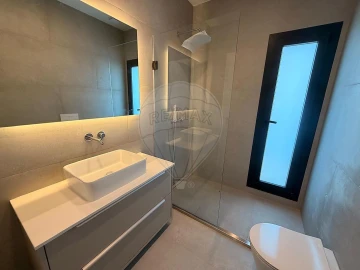 Apartamento T2 para Arrendamento em Sesimbra (Castelo)