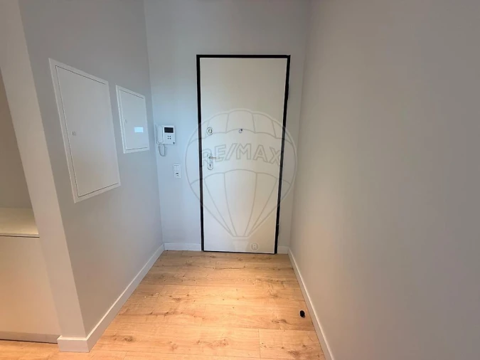 Apartamento T2 para Arrendamento em Sesimbra (Castelo) Foto 2