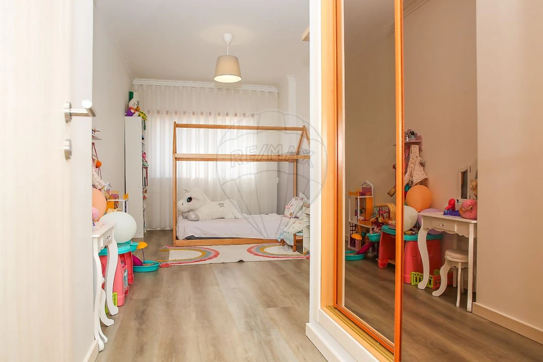 Apartamento T3 para Venda em Carregado e Cadafais Foto 27