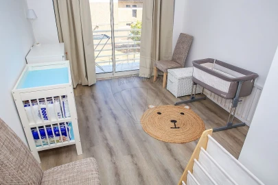 Apartamento T3 para Venda em Carregado e Cadafais