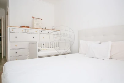 Apartamento T3 para Venda em Carregado e Cadafais