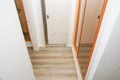 Apartamento T3 para Venda em Carregado e Cadafais