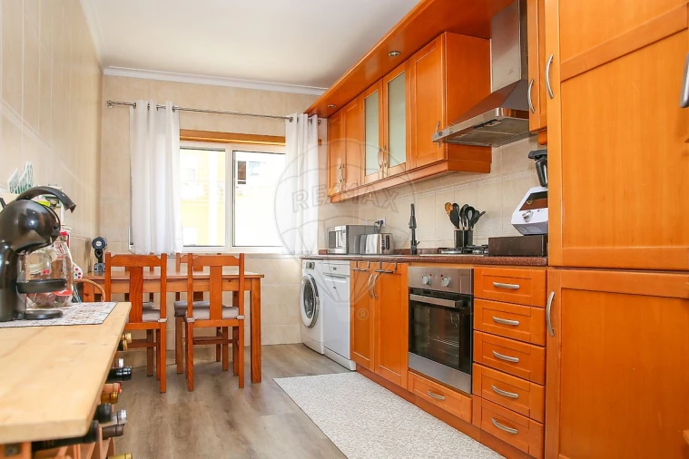 Apartamento T3 para Venda em Carregado e Cadafais Foto 7