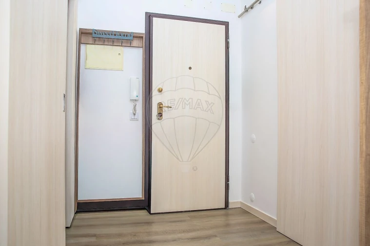 Apartamento T3 para Venda em Carregado e Cadafais Foto 11