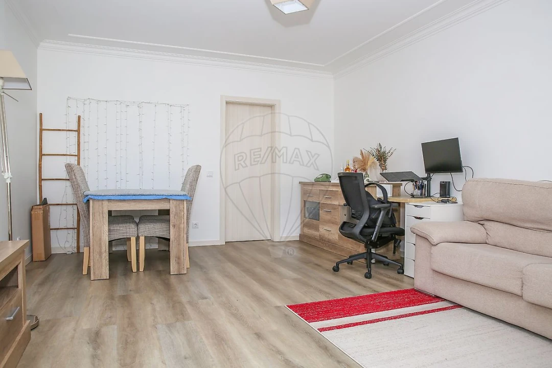 Apartamento T3 para Venda em Carregado e Cadafais Foto 4