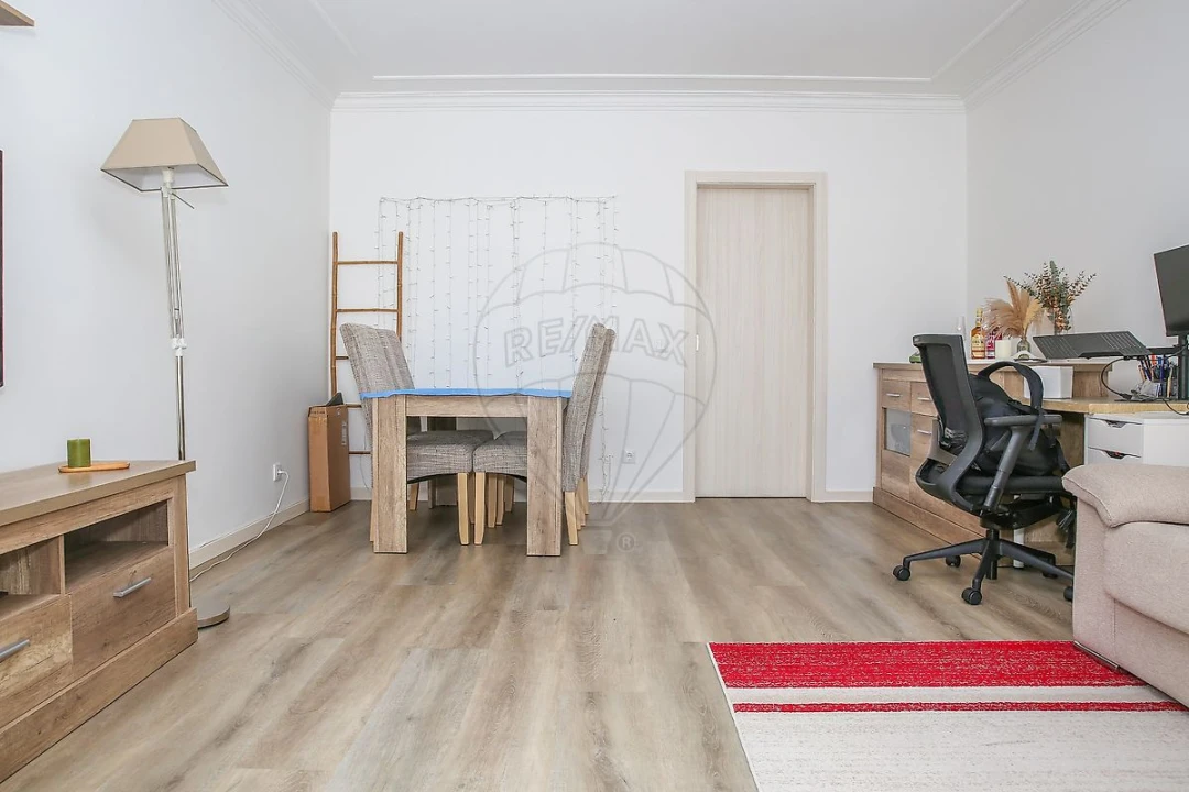 Apartamento T3 para Venda em Carregado e Cadafais Foto 1