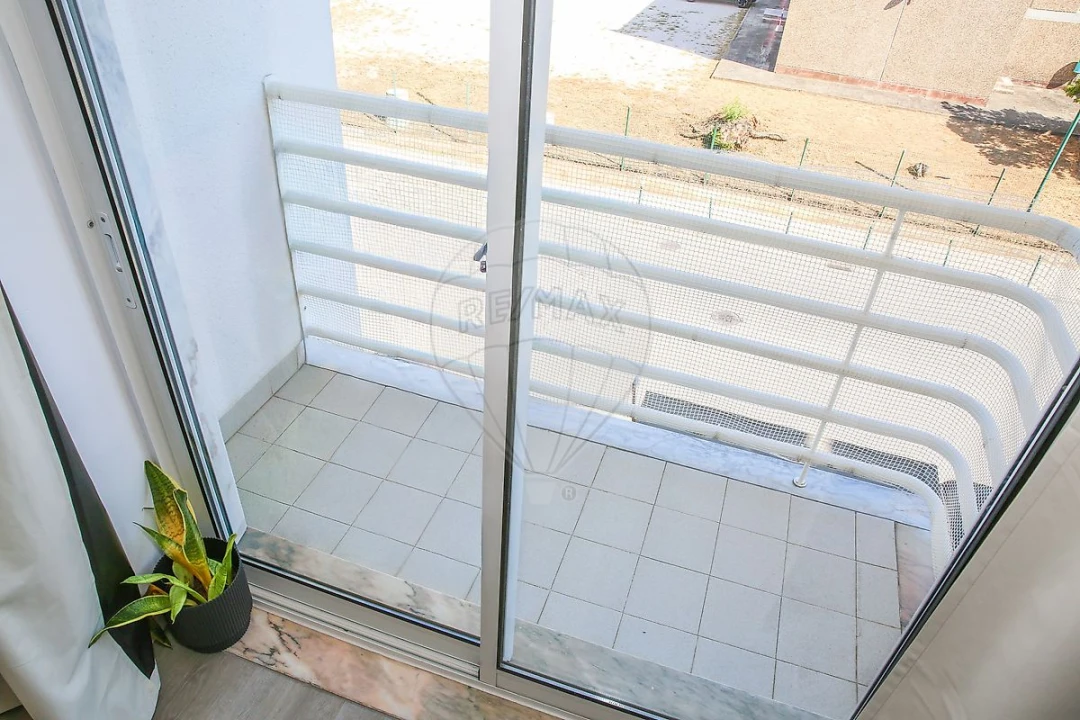 Apartamento T3 para Venda em Carregado e Cadafais Foto 17