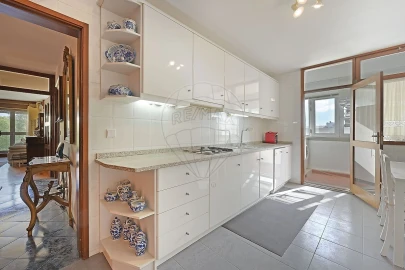 Apartamento T3 para Arrendamento em Ramalde