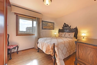 Apartamento T3 para Arrendamento em Ramalde