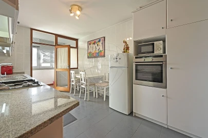 Apartamento T3 para Arrendamento em Ramalde