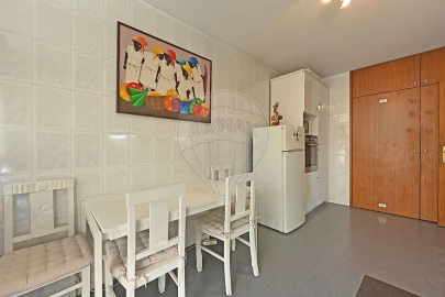 Apartamento T3 para Arrendamento em Ramalde