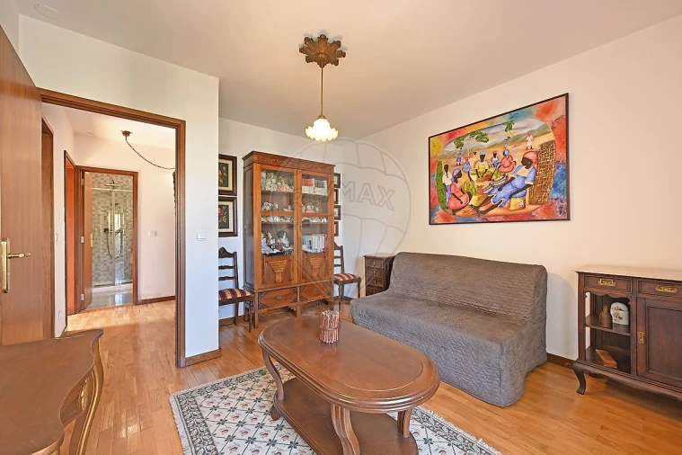 Apartamento T3 para Arrendamento em Ramalde Foto 15
