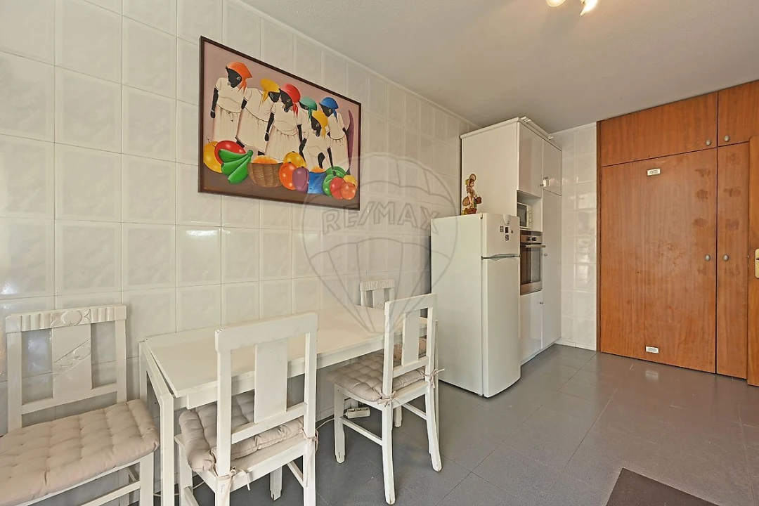 Apartamento T3 para Arrendamento em Ramalde Foto 5