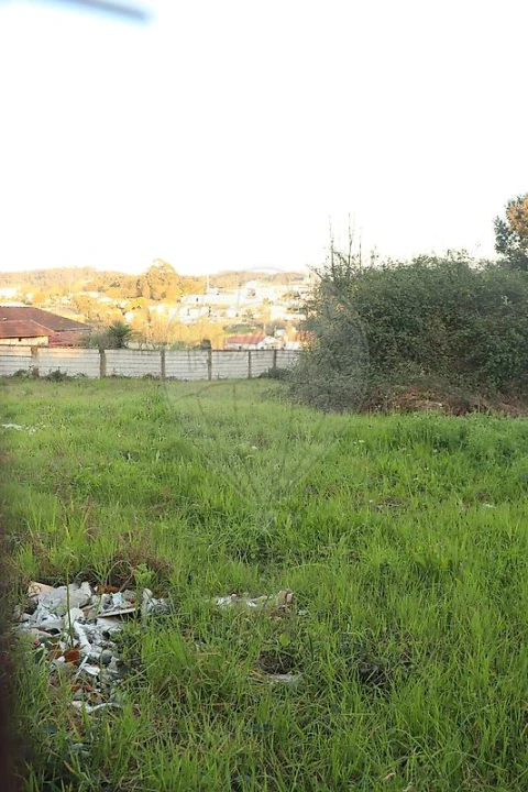 Terreno para Venda em Avidos e Lagoa
