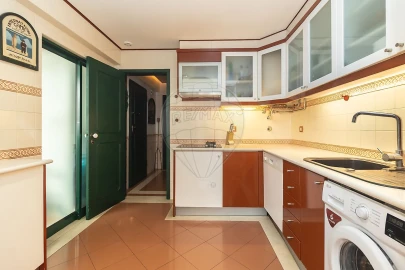 Apartamento T4 para Venda em Sesimbra (Santiago)