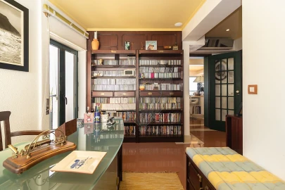 Apartamento T4 para Venda em Sesimbra (Santiago)