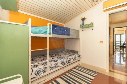 Apartamento T4 para Venda em Sesimbra (Santiago)