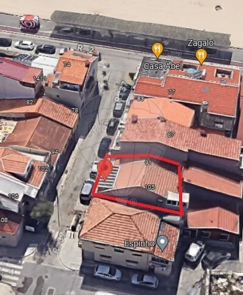 Moradia T2 para Arrendamento em Espinho