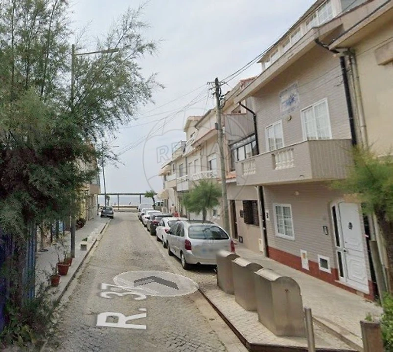 Moradia T2 para Arrendamento em Espinho Foto 1