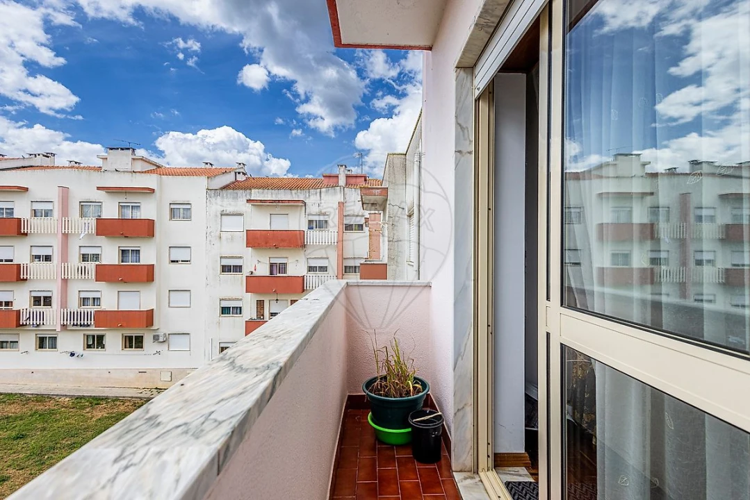 Apartamento T3 para Venda em Cartaxo e Vale da Pinta Foto 3