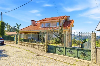 Moradia T4 para Venda em Gondomar (São Cosme), Valbom e Jovim