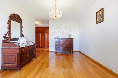 Moradia T4 para Venda em Gondomar (São Cosme), Valbom e Jovim