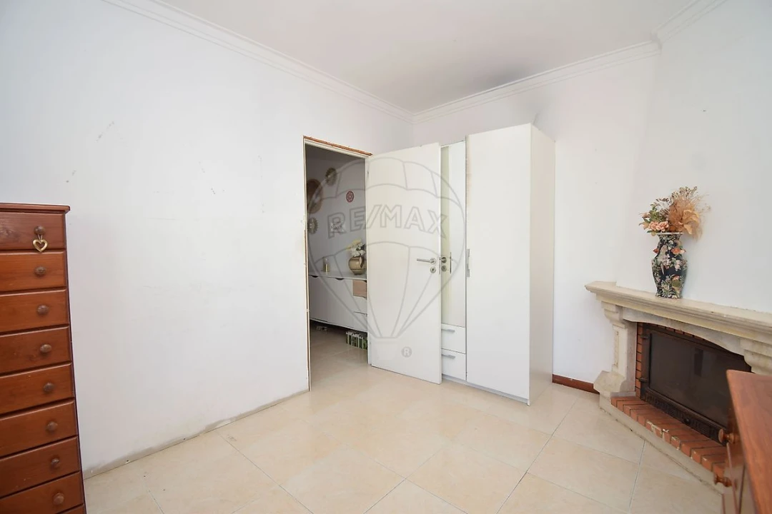 Apartamento T2 para Venda em Algueirão-Mem Martins Foto 19
