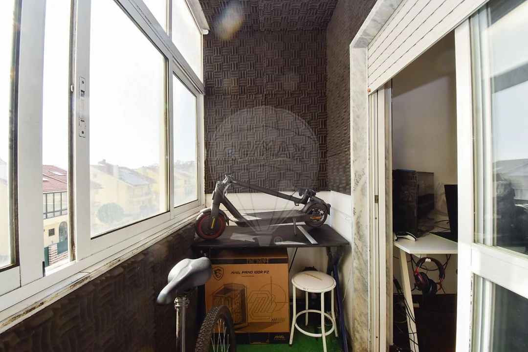 Apartamento T2 para Venda em Algueirão-Mem Martins Foto 22