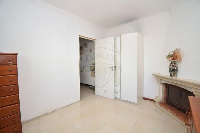 Apartamento T2 para Venda em Algueirão-Mem Martins