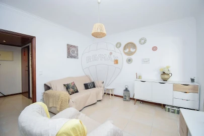 Apartamento T2 para Venda em Algueirão-Mem Martins