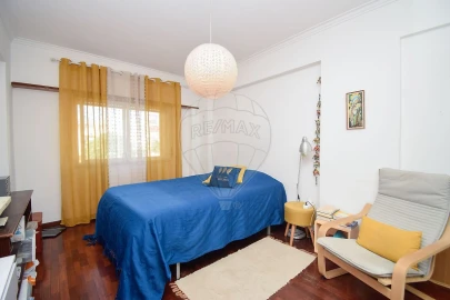 Apartamento T2 para Venda em Algueirão-Mem Martins