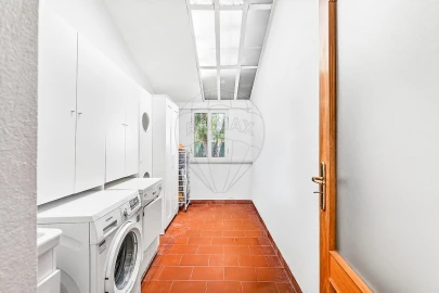 Moradia T5 para Venda em Carcavelos e Parede