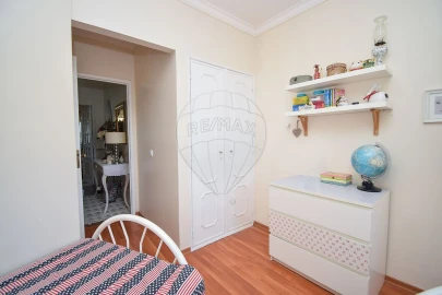 Apartamento T3 para Venda em Almargem do Bispo, Pêro Pinheiro e Montelavar