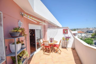Apartamento T3 para Venda em Almargem do Bispo, Pêro Pinheiro e Montelavar