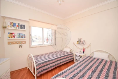 Apartamento T3 para Venda em Almargem do Bispo, Pêro Pinheiro e Montelavar