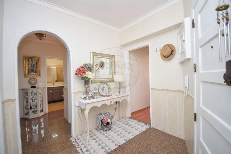 Apartamento T3 para Venda em Almargem do Bispo, Pêro Pinheiro e Montelavar Foto 15