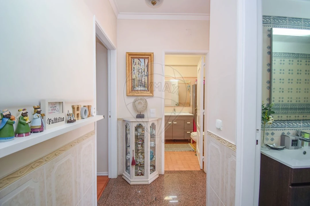 Apartamento T3 para Venda em Almargem do Bispo, Pêro Pinheiro e Montelavar Foto 10