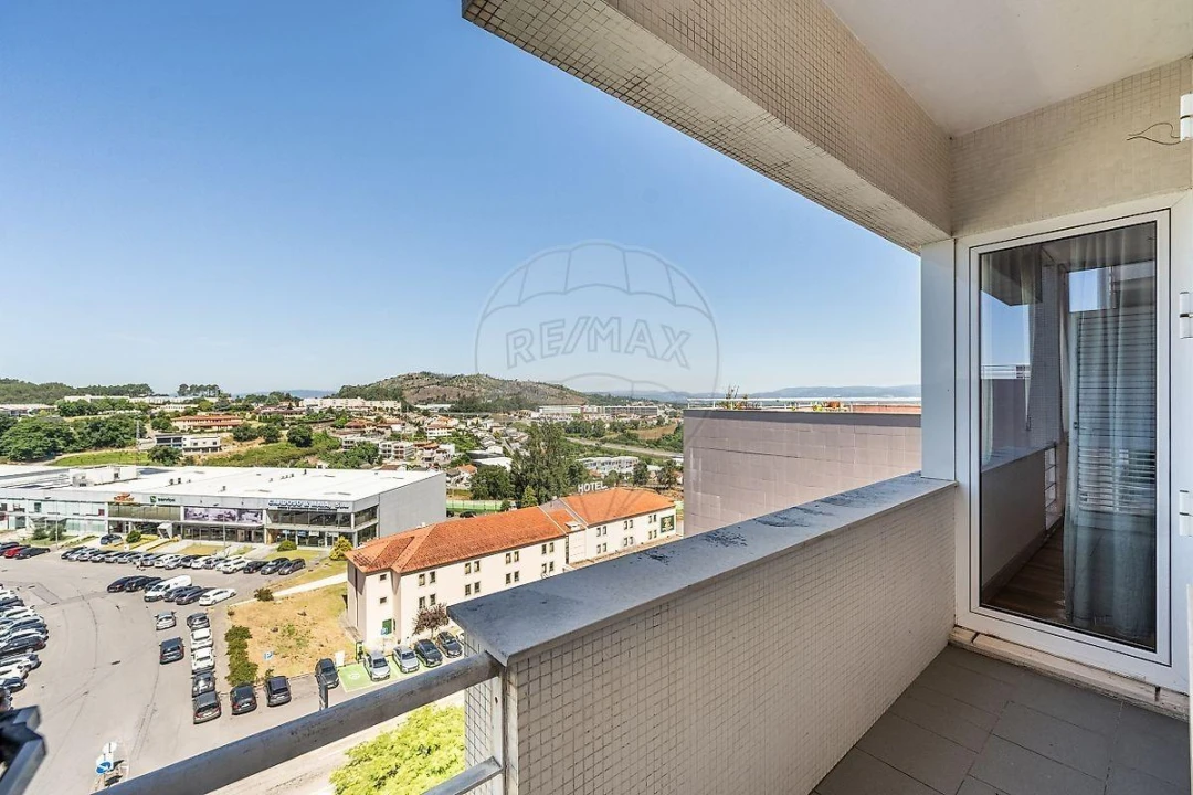 Apartamento T4 para Venda em Ferreiros e Gondizalves Foto 10