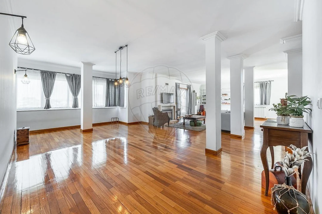 Apartamento T4 para Venda em Ferreiros e Gondizalves Foto 5