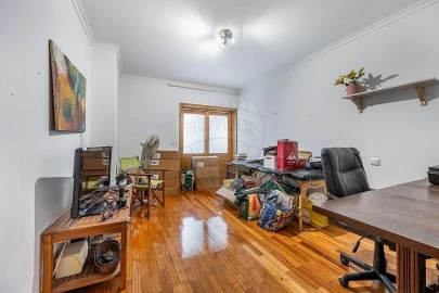 Apartamento T4 para Venda em Ferreiros e Gondizalves