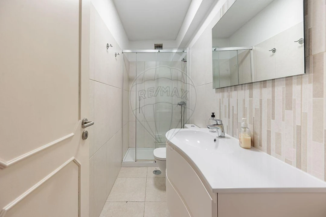 Apartamento T3 para Venda em Paranhos Foto 18