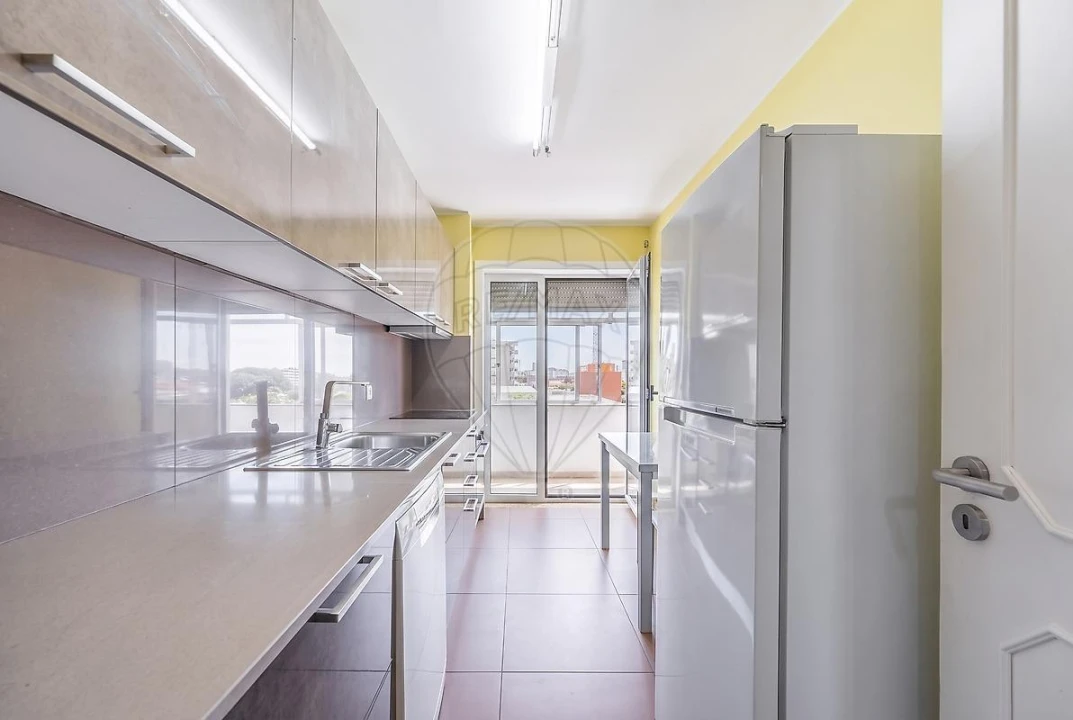 Apartamento T3 para Venda em Paranhos Foto 5
