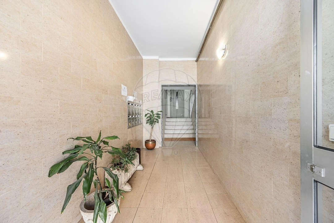 Apartamento T3 para Venda em Paranhos Foto 8