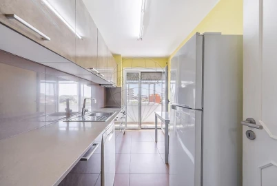 Apartamento T3 para Venda em Paranhos