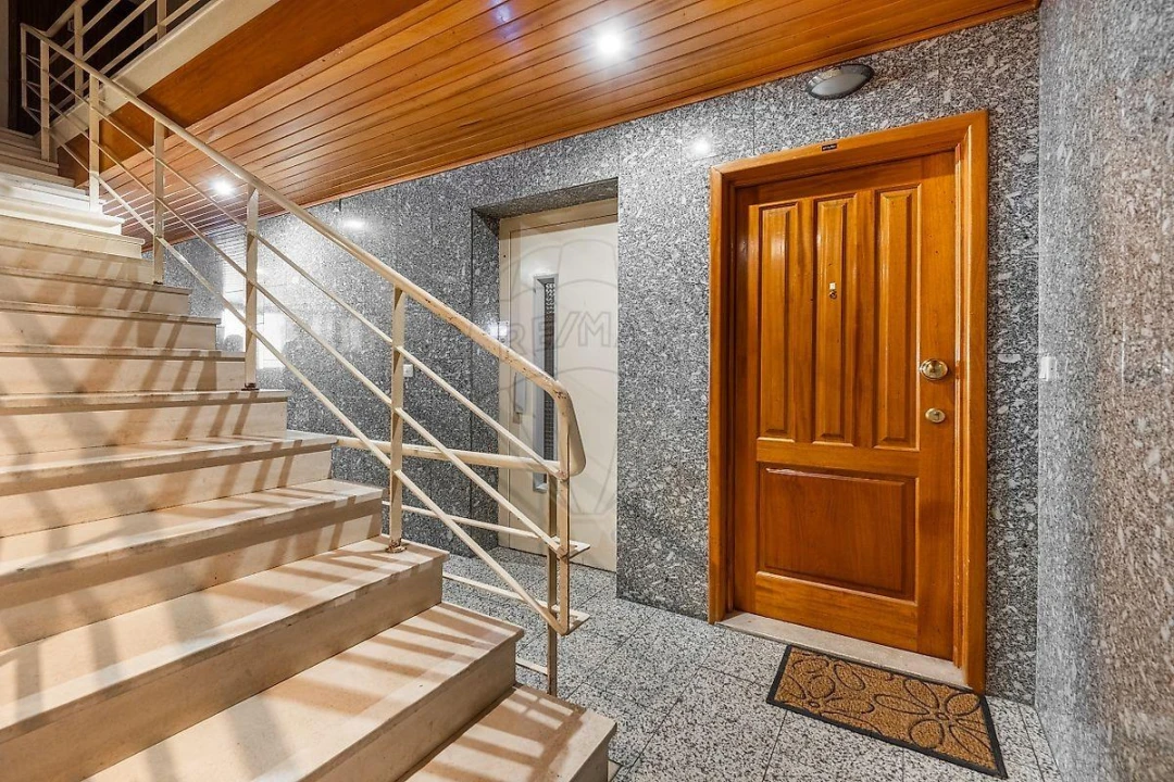 Apartamento T4 para Venda em Ferreiros e Gondizalves Foto 26