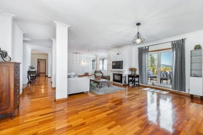 Apartamento T4 para Venda em Ferreiros e Gondizalves
