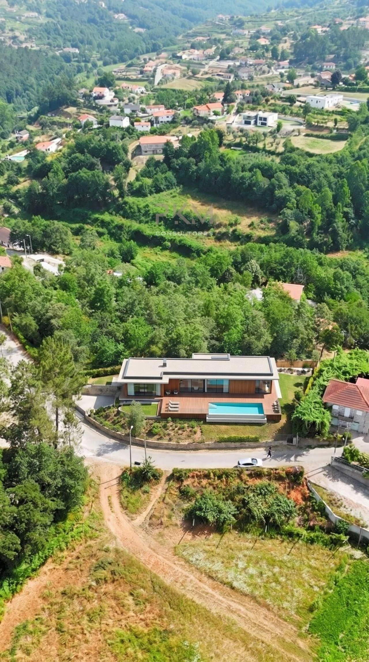 Terreno para Venda em Vila Chã do Marão Foto 1